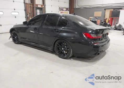 2021 BMW 330I xDrive z USA, uszkodzony, nr VIN 3MW5R7J01M8C14989